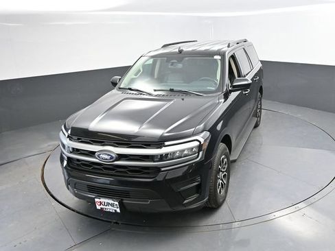 Used 2024 Ford Expedition XLT AWD/4WD image 41