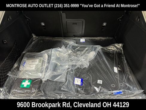 New 2026 Volvo XC60 T8 Ultra w/ Protection Package Premier image 38