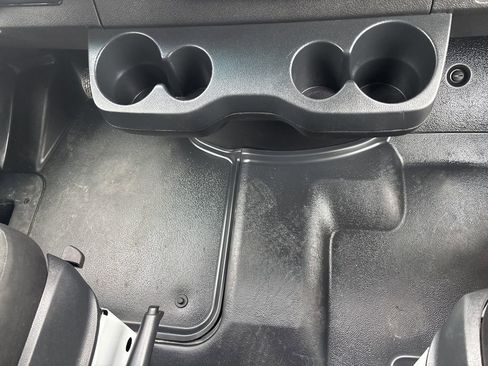 Used 2024 Mercedes-Benz Sprinter 2500 image 25