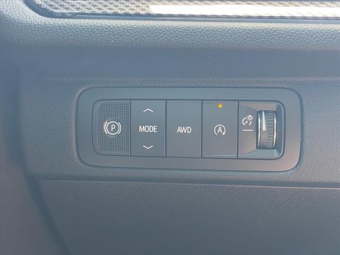 New 2027 Chevrolet Traverse Z71 w/ Driver Confidence Package AWD/4WD image 19