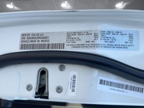 Used 2024 RAM 2500 Big Horn w/ Bed Utility Group image 18