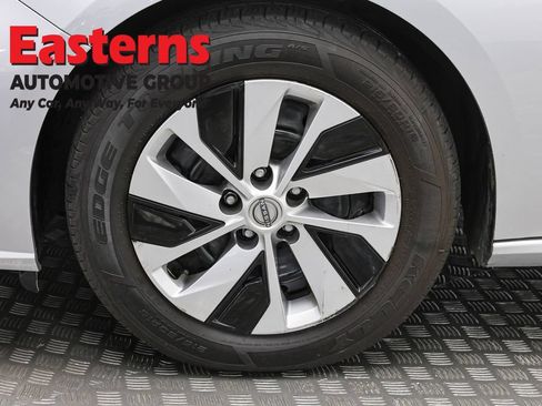 Used 2024 Nissan Altima 2.5 S FWD image 31