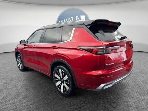 New 2026 Mitsubishi Outlander SEL image 6