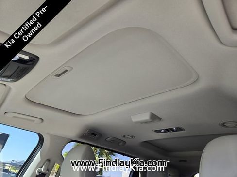 Used 2025 Kia Carnival SX Prestige FWD image 13