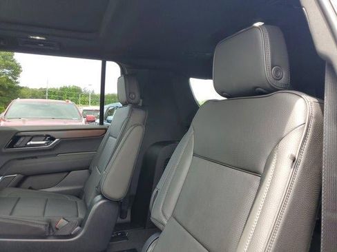 New 2026 GMC Yukon XL Denali w/ Sun & Power Step Package RWD image 10