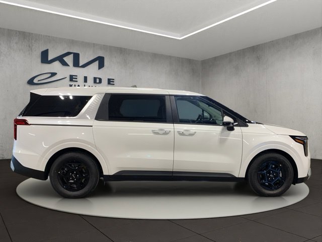 New 2027 Kia Carnival FWD image 11