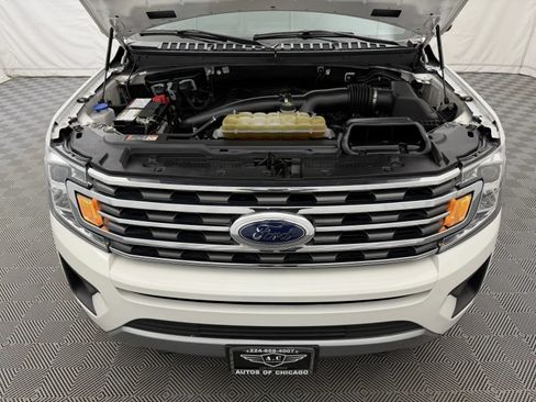 Used 2020 Ford Expedition XLT w/ Equipment Group 202A AWD/4WD image 40
