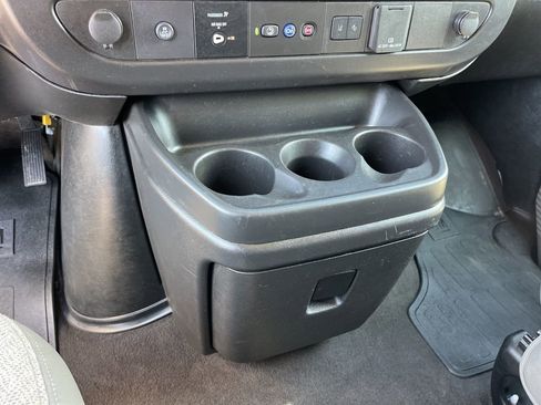 Used 2023 Chevrolet Express 3500 LT w/ LT Preferred Equipment Group image 12