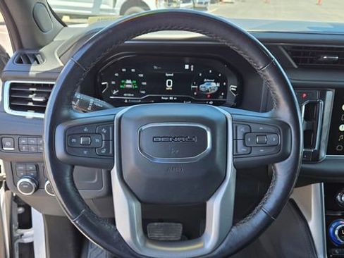 Used 2022 GMC Yukon Denali AWD/4WD image 27