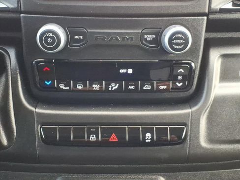 Used 2025 RAM ProMaster 3500 w/ Convenience Group image 7