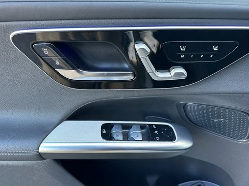 Certified 2026 Mercedes-Benz GLC 300 image 10