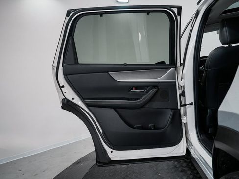 Used 2024 MAZDA CX-90 3.3 Turbo w/ Preferred Plus image 13