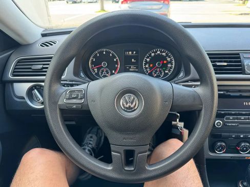 Used 2015 Volkswagen Passat 1.8T S FWD image 13