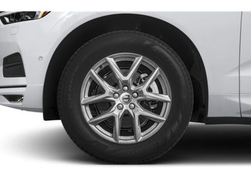 Used 2019 Volvo XC60 T5 Inscription w/ Protection Package Premier image 11