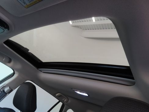 Certified 2025 Subaru Outback Premium image 23