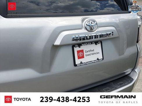 Certified 2022 Toyota 4Runner SR5 Premium w/ Moonroof Package AWD/4WD image 18