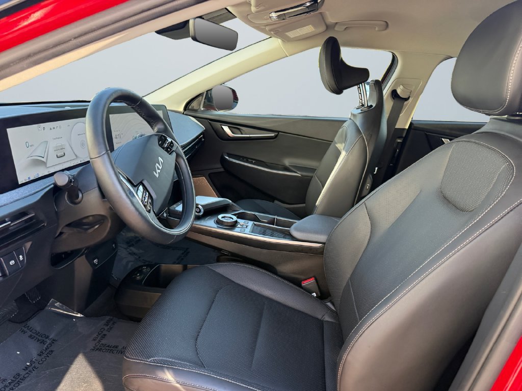 Used 2024 Kia EV6 Wind w/ Wind Technology Package AWD/4WD image 9