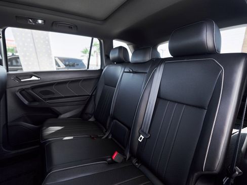 Used 2024 Volkswagen Tiguan SE R-Line image 29