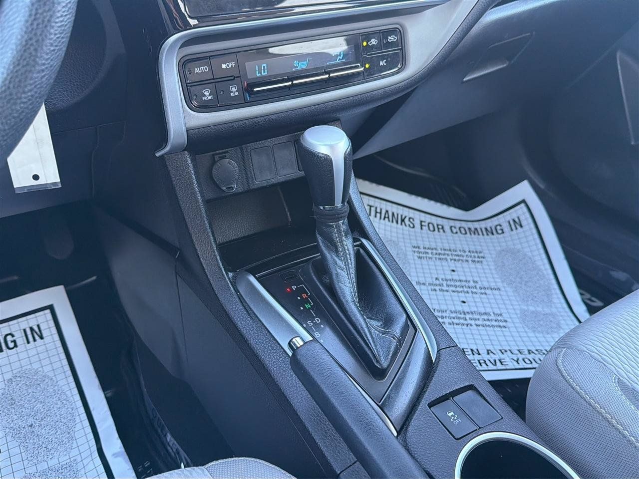 Used 2019 Toyota Corolla LE FWD image 18