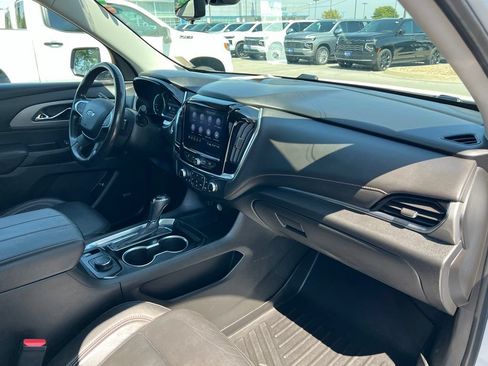 Used 2020 Chevrolet Traverse RS w/ LPO, Floor Liner Package AWD/4WD image 30