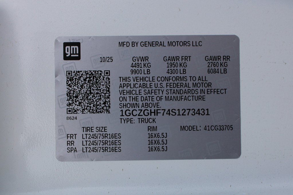 Used 2025 Chevrolet Express 3500 Extended w/ Driver Convenience Package RWD image 28