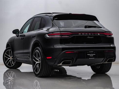 Certified 2026 Porsche Macan AWD/4WD image 3