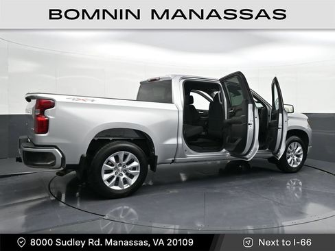 Used 2022 Chevrolet Silverado 1500 Custom image 34