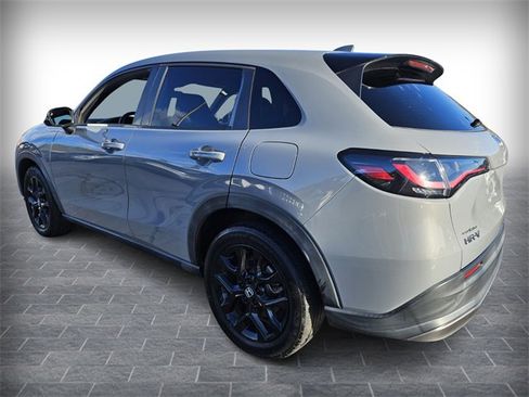 Used 2023 Honda HR-V Sport image 5