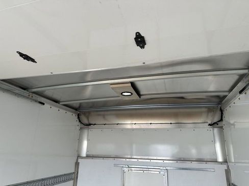 New 2024 Ford E-350 and Econoline 350 Super Duty image 31