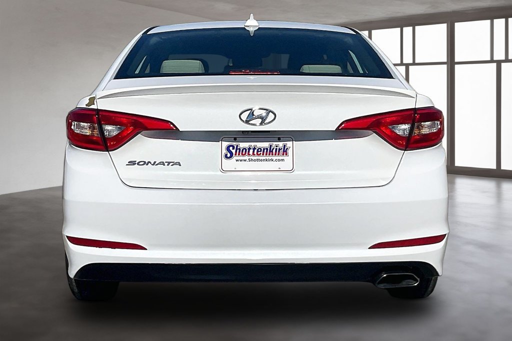 Used 2017 Hyundai Sonata SE FWD image 5