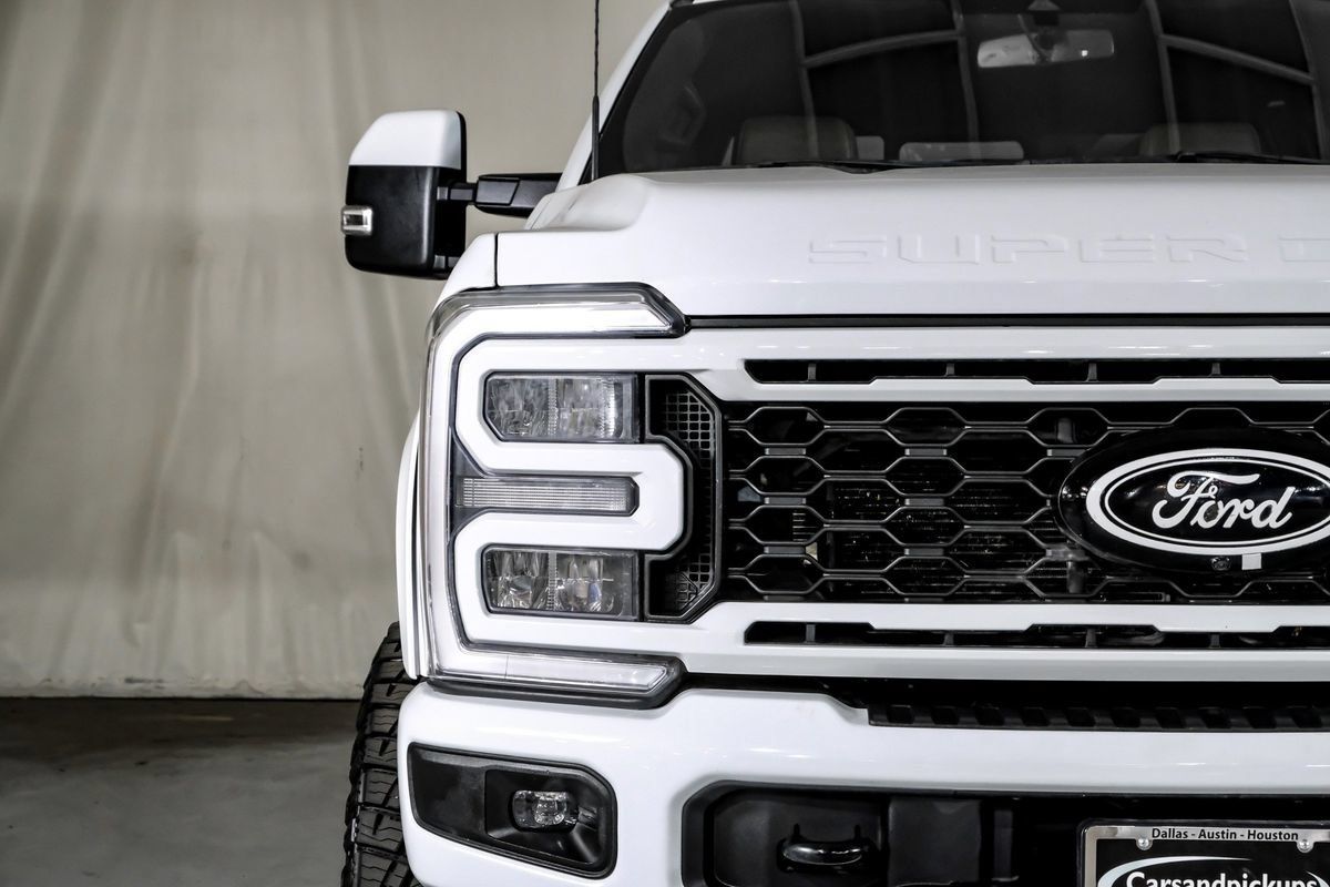 Used 2024 Ford F250 Lariat w/ Sport Appearance Package AWD/4WD image 40