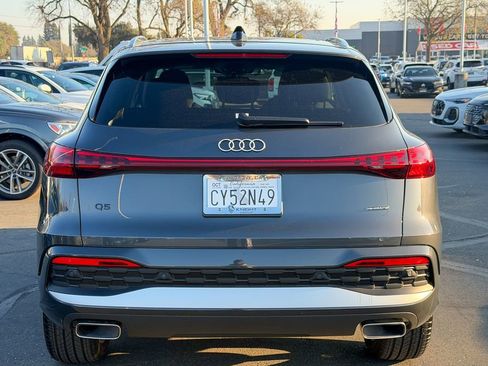Used 2025 Audi Q5 Premium Plus w/ Premium Plus image 8