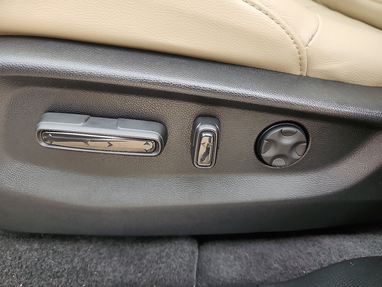 Used 2022 Honda CR-V Touring image 16