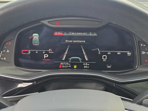 Used 2021 Audi Q8 Prestige AWD/4WD image 31