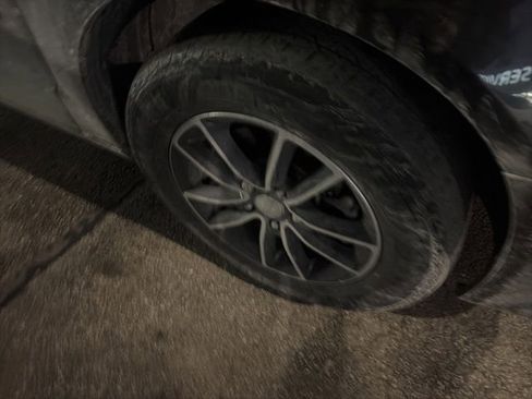 Used 2016 Dodge Grand Caravan SXT image 15