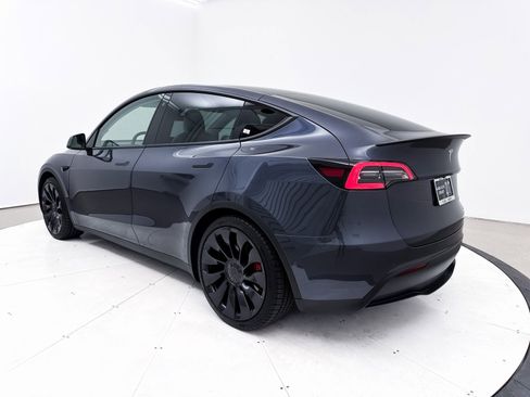 Used 2022 Tesla Model Y Performance image 14