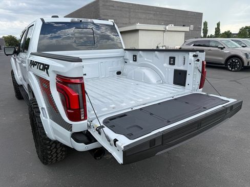 Used 2025 Ford F150 Raptor w/ Equipment Group 803A Raptor R AWD/4WD image 13