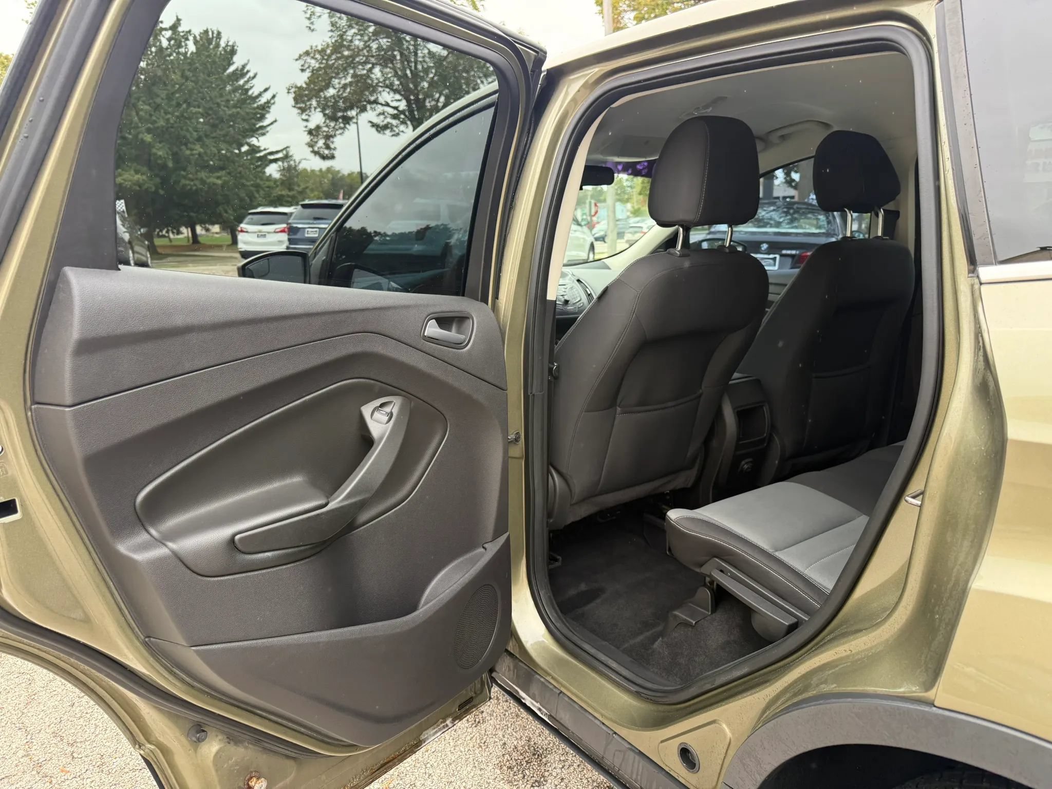 Used 2013 Ford Escape SE FWD image 12