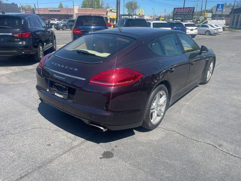 Used 2012 Porsche Panamera 4 image 6