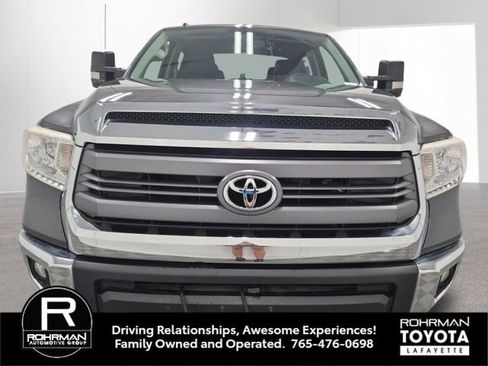 Used 2015 Toyota Tundra SR5 w/ TRD Off Road Package AWD/4WD image 10