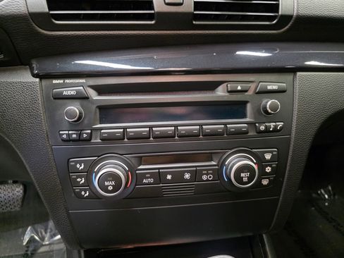 Used 2009 BMW 128i Coupe image 25