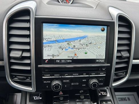 Used 2014 Porsche Cayenne S AWD/4WD image 29