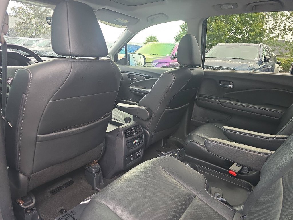 Used 2020 Honda Pilot Elite image 15