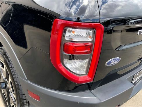 Used 2024 Ford Bronco Sport Outer Banks w/ Tech Package image 27