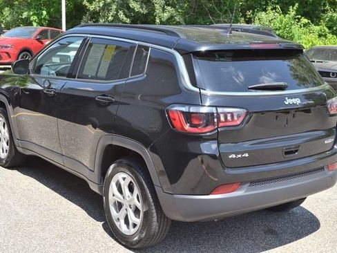 Used 2024 Jeep Compass Latitude AWD/4WD image 6