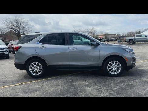 Used 2024 Chevrolet Equinox LT w/ LPO, Floor Liner Package image 32