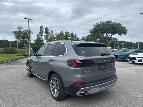Used 2025 BMW X5 xDrive50e AWD/4WD image 4