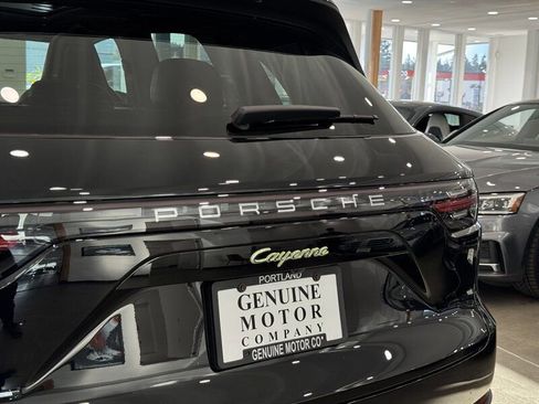 Used 2023 Porsche Cayenne image 49