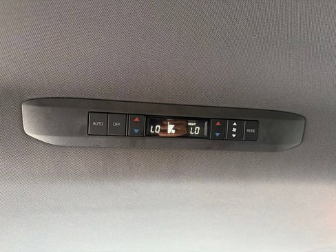 Used 2023 Toyota Sienna XSE AWD/4WD image 24