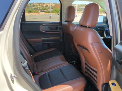 Used 2024 Ford Bronco Sport Badlands w/ Premium Package AWD/4WD image 28